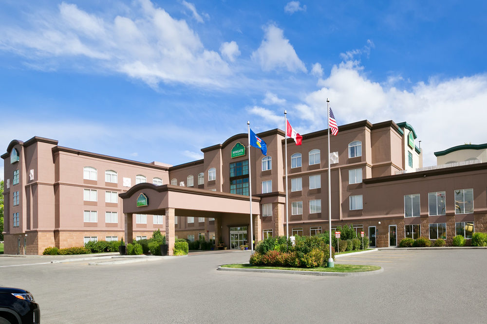 Hotel Wingate By Wyndham Calgary South Exterior foto